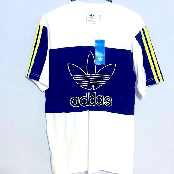 Adidas T-Shirt - Picture 2 of 5